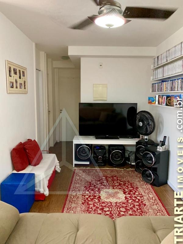 Apartamento à venda com 2 quartos, 64m² - Foto 12