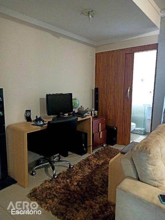 Apartamento à venda com 2 quartos, 75m² - Foto 9