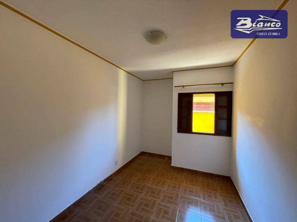 Casa para alugar com 3 quartos, 96m² - Foto 7