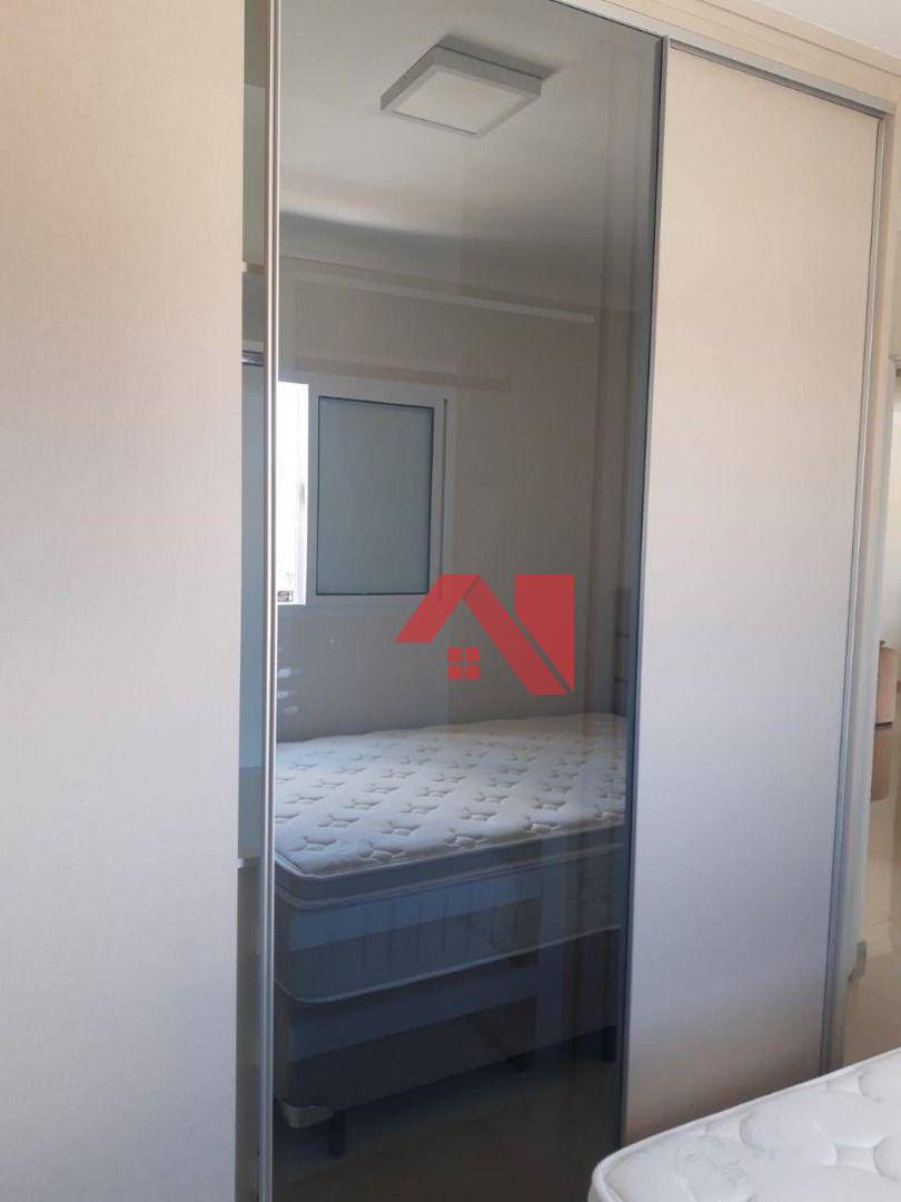 Apartamento para alugar com 3 quartos, 90m² - Foto 12