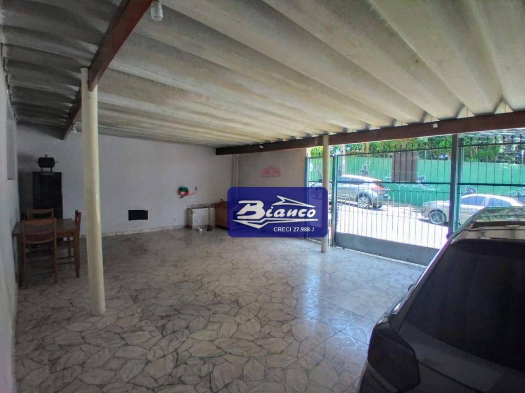 Casa à venda com 4 quartos, 280m² - Foto 14