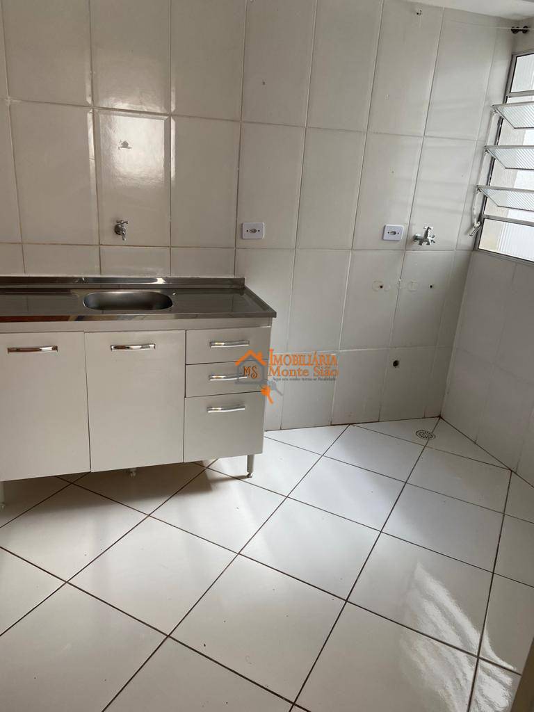 Apartamento à venda com 2 quartos, 44m² - Foto 2