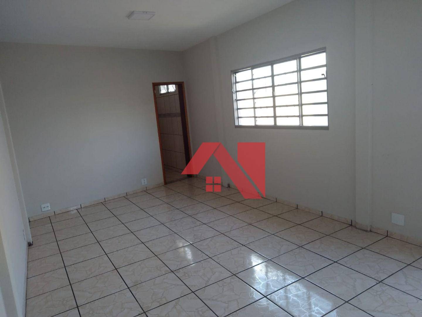 Loja-Salão para alugar, 240m² - Foto 3