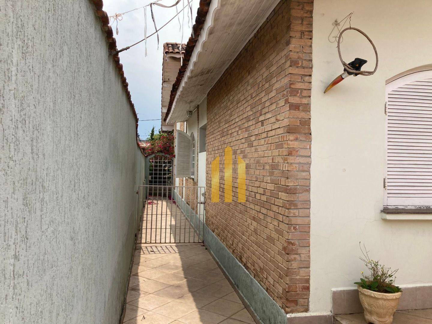 Casa à venda e aluguel com 3 quartos, 440m² - Foto 25