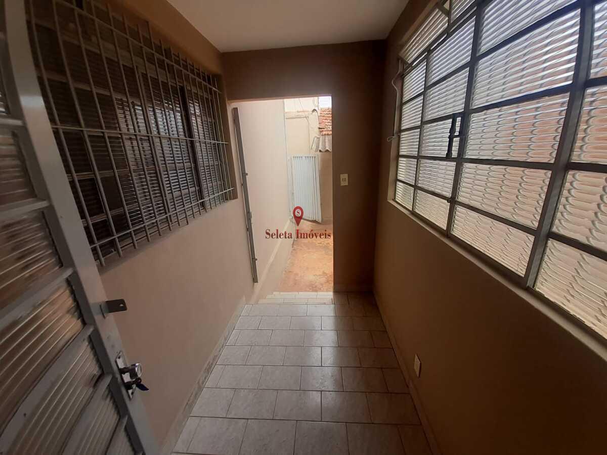 Casa para alugar com 6 quartos, 380m² - Foto 33