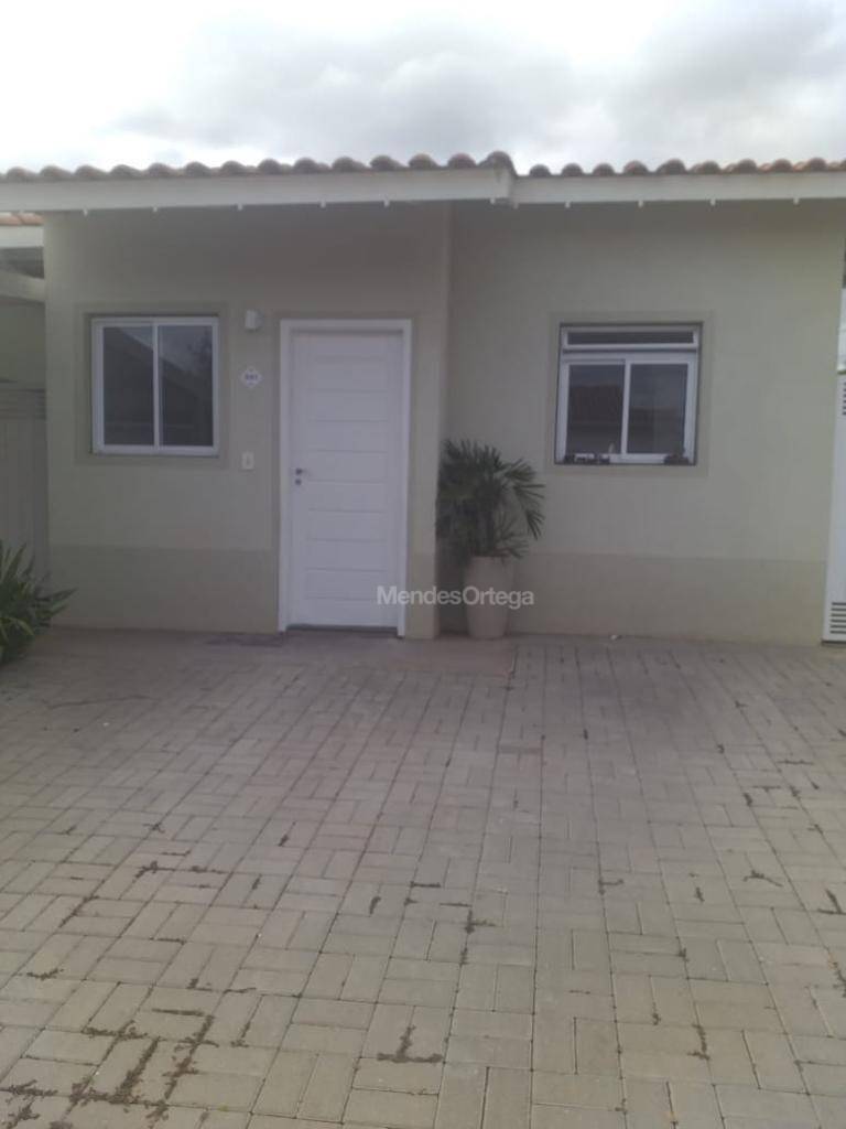 Casa de Condomínio à venda com 2 quartos, 70m² - Foto 2