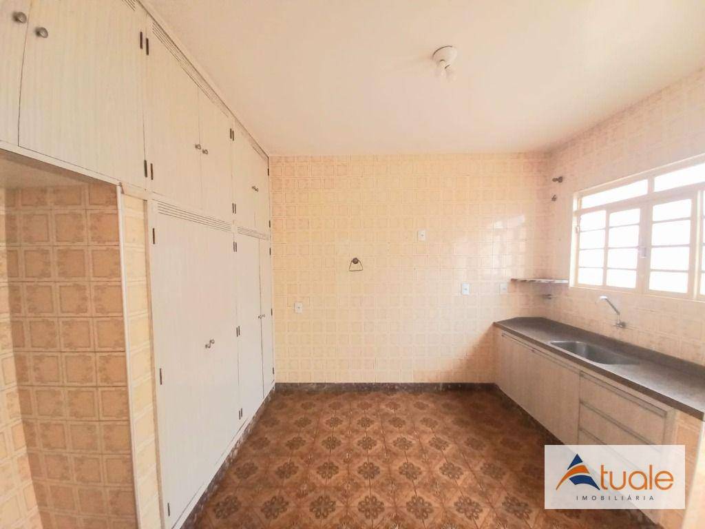 Casa à venda com 3 quartos, 190m² - Foto 11