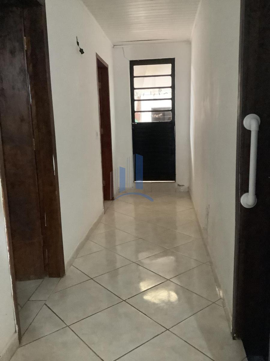 Casa à venda com 4 quartos, 240m² - Foto 13