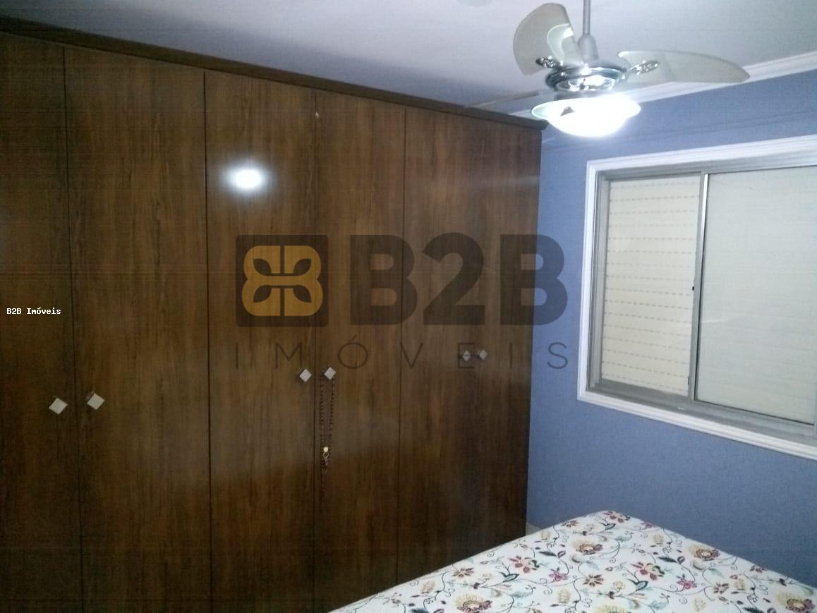 Apartamento à venda com 2 quartos, 50m² - Foto 15