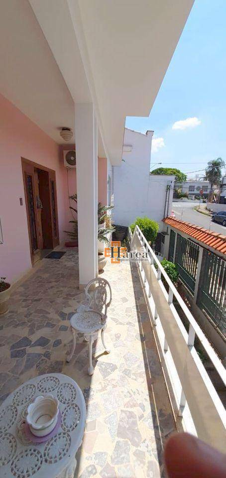 Casa à venda com 3 quartos, 235m² - Foto 5