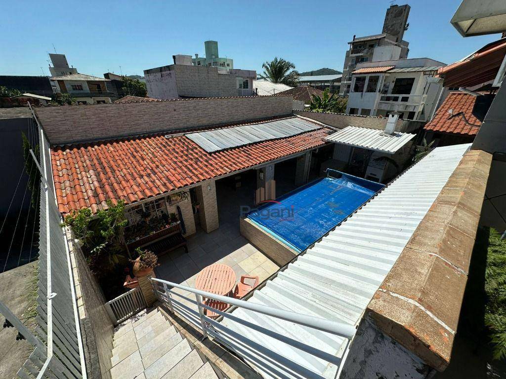 Casa à venda com 4 quartos, 180m² - Foto 34