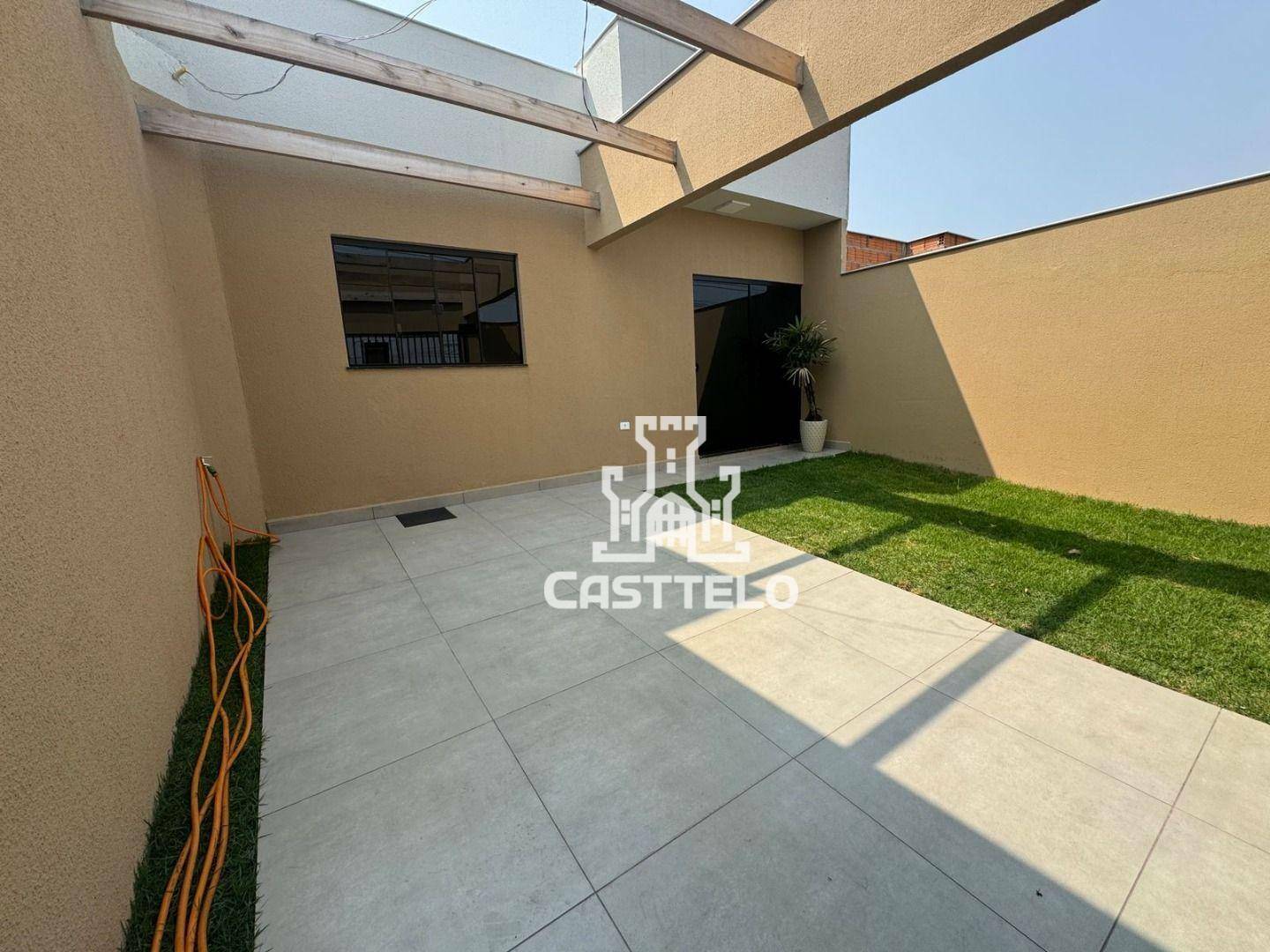 Casa à venda com 3 quartos, 80m² - Foto 2