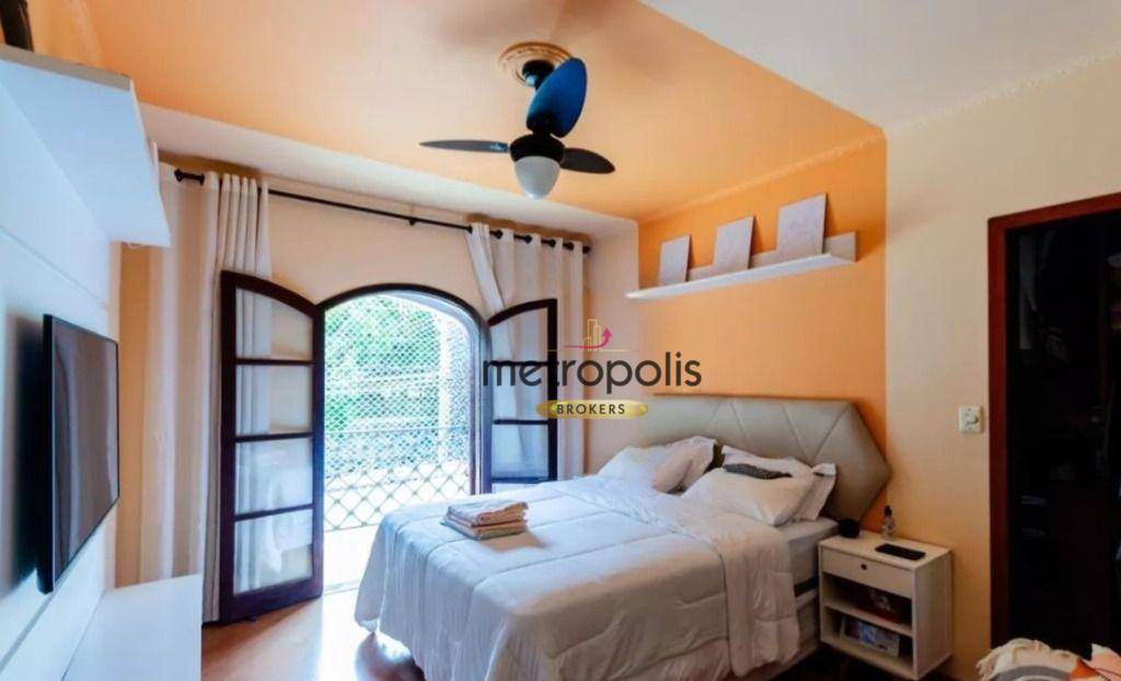 Casa à venda com 3 quartos, 241m² - Foto 15