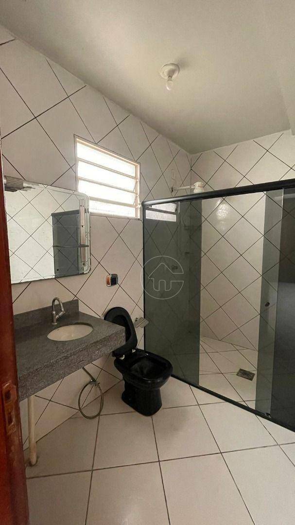 Casa à venda com 4 quartos, 200m² - Foto 10