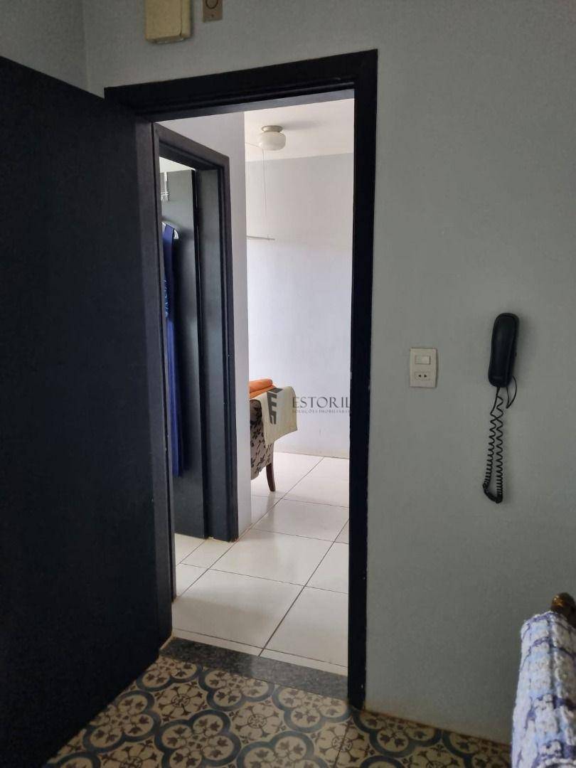 Apartamento à venda com 3 quartos, 145m² - Foto 11