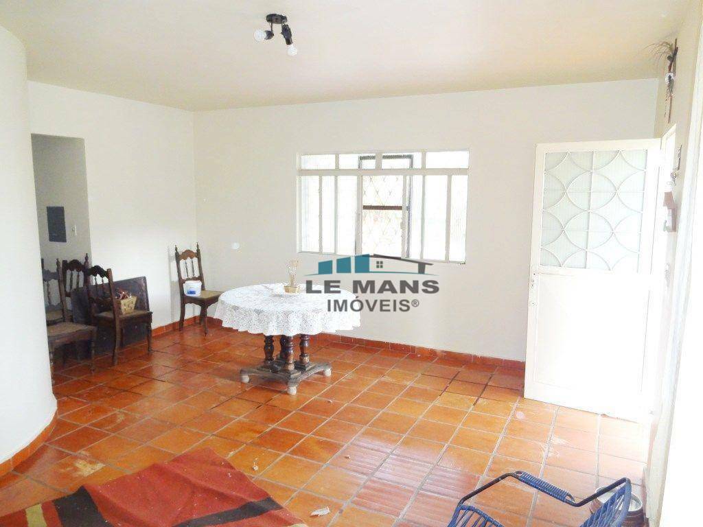 Chácara à venda com 3 quartos, 279m² - Foto 11