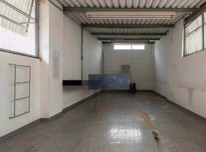 Casa à venda e aluguel com 1 quarto, 331m² - Foto 15
