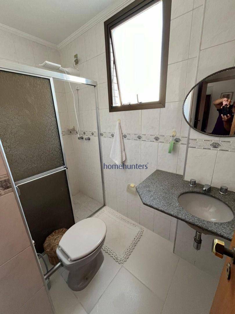 Apartamento para alugar com 2 quartos, 62m² - Foto 13