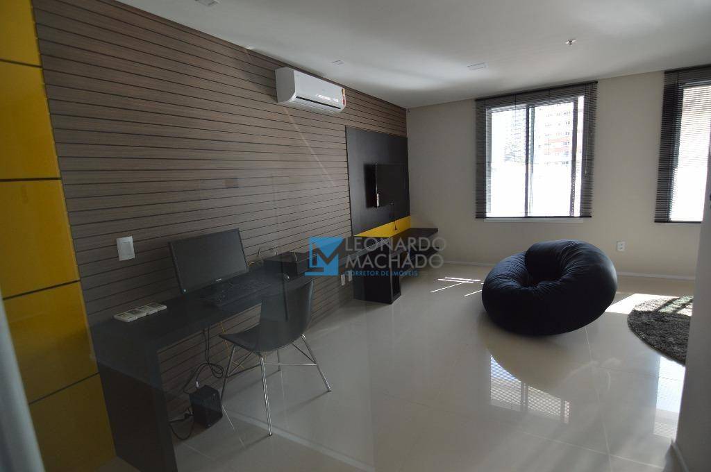 Apartamento à venda com 4 quartos, 176m² - Foto 24