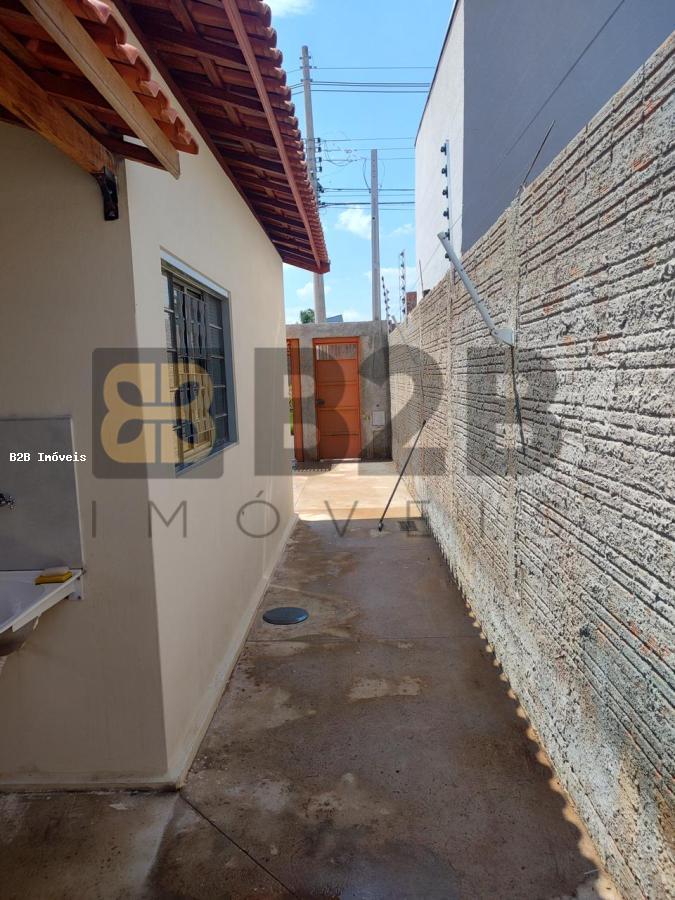 Casa à venda com 1 quarto, 150m² - Foto 8