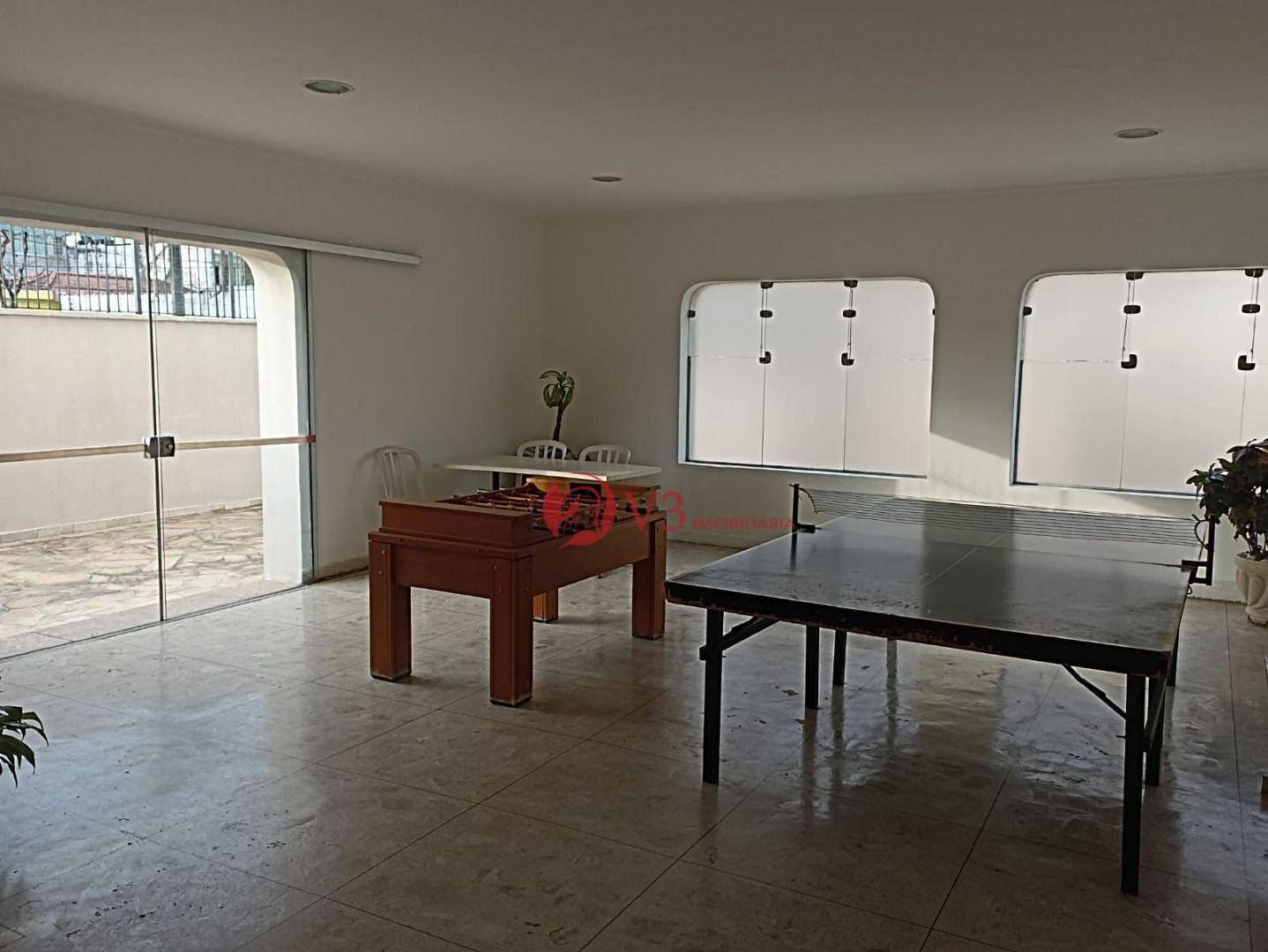 Apartamento à venda com 2 quartos, 62m² - Foto 3