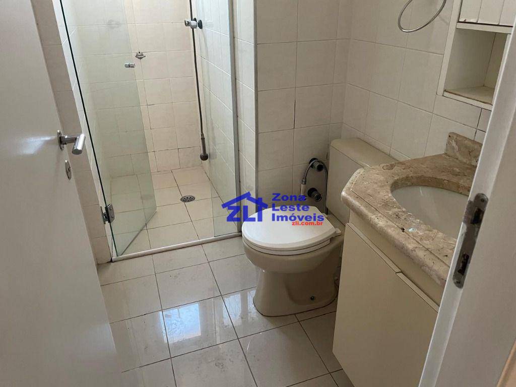 Apartamento para alugar com 3 quartos, 87m² - Foto 12