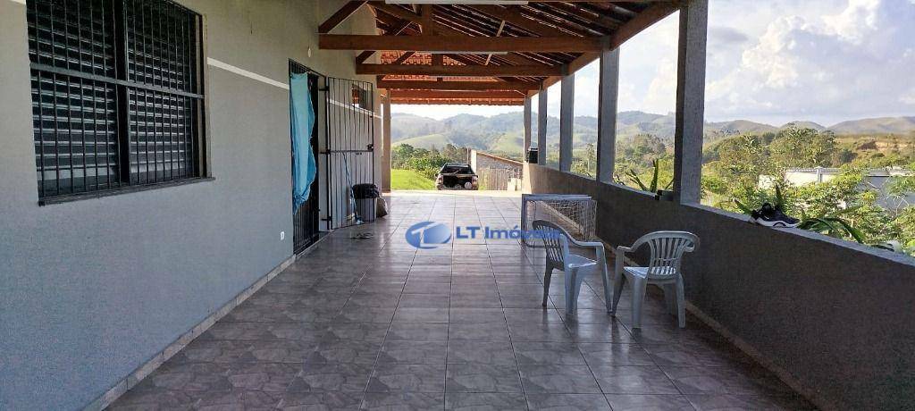Chácara à venda com 4 quartos, 380m² - Foto 8