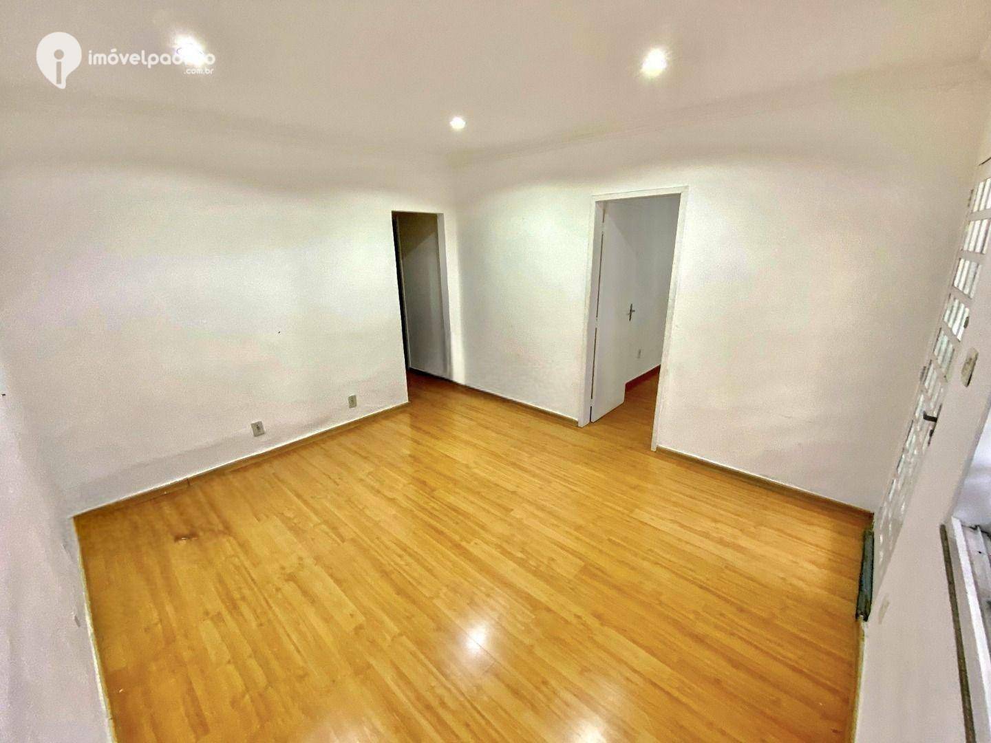 Casa à venda com 4 quartos, 140m² - Foto 11