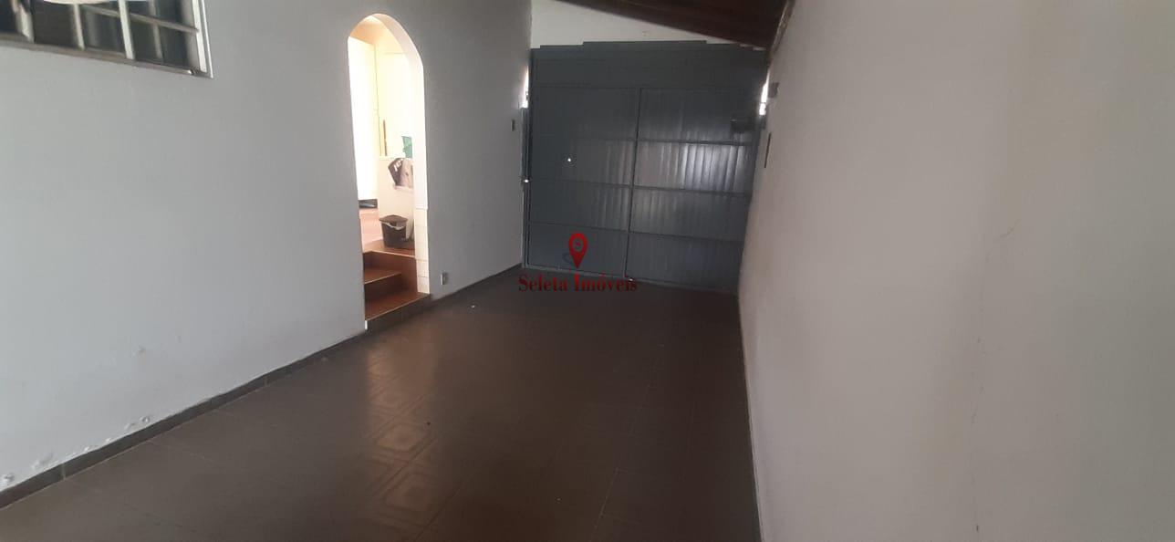 Casa à venda com 5 quartos, 300m² - Foto 24