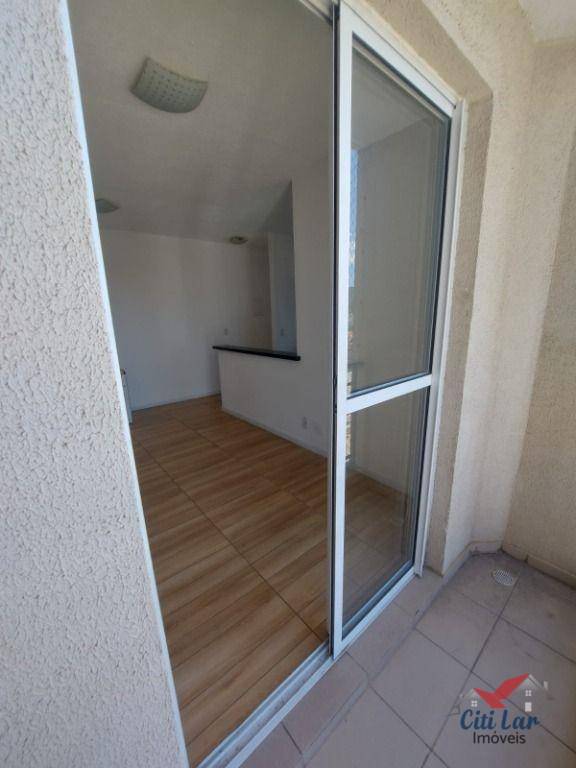 Apartamento à venda com 2 quartos, 45m² - Foto 8