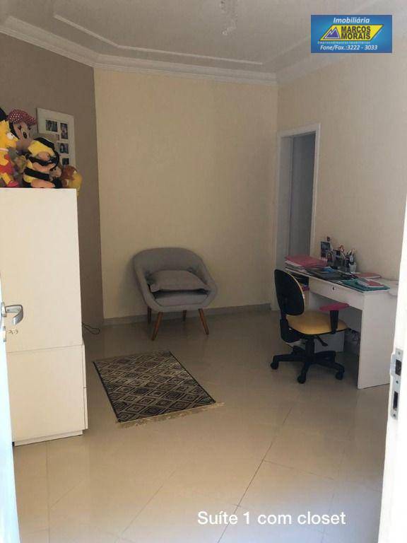 Casa à venda e aluguel com 3 quartos, 300m² - Foto 26