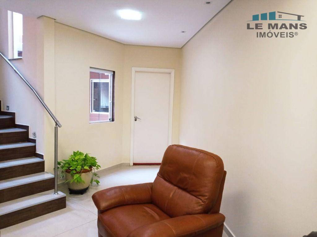 Casa à venda com 3 quartos, 197m² - Foto 10