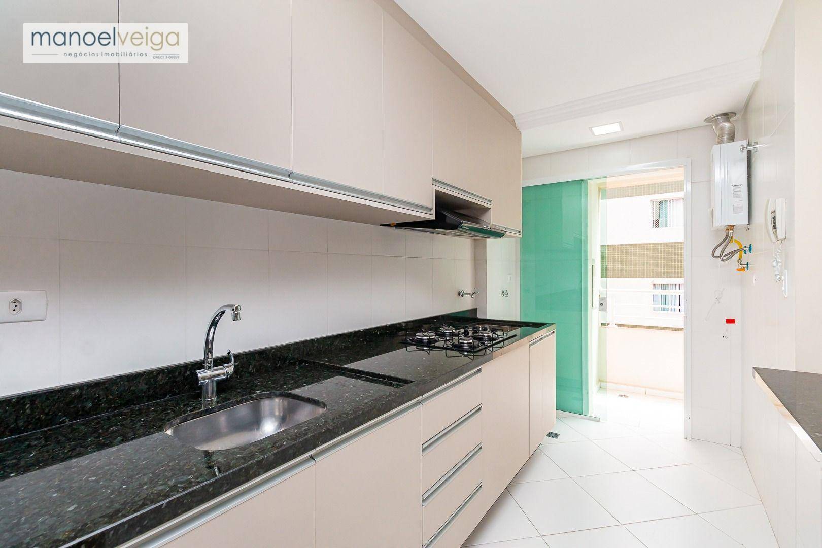 Apartamento para alugar com 3 quartos, 121m² - Foto 7