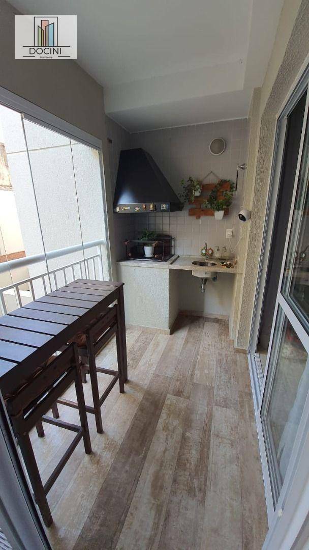 Apartamento à venda com 2 quartos, 70m² - Foto 9