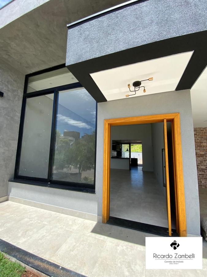 Casa de Condomínio à venda com 3 quartos, 300m² - Foto 2