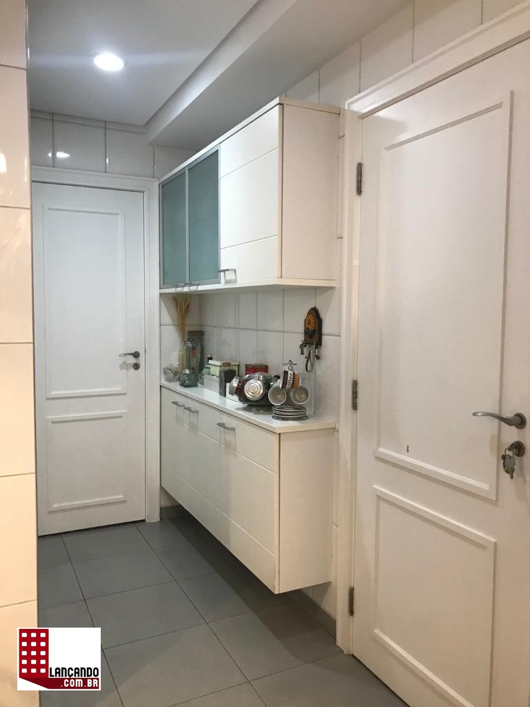 Apartamento à venda com 3 quartos, 155m² - Foto 8