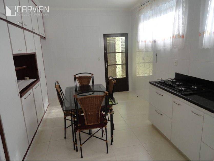 Casa à venda com 4 quartos, 151m² - Foto 5