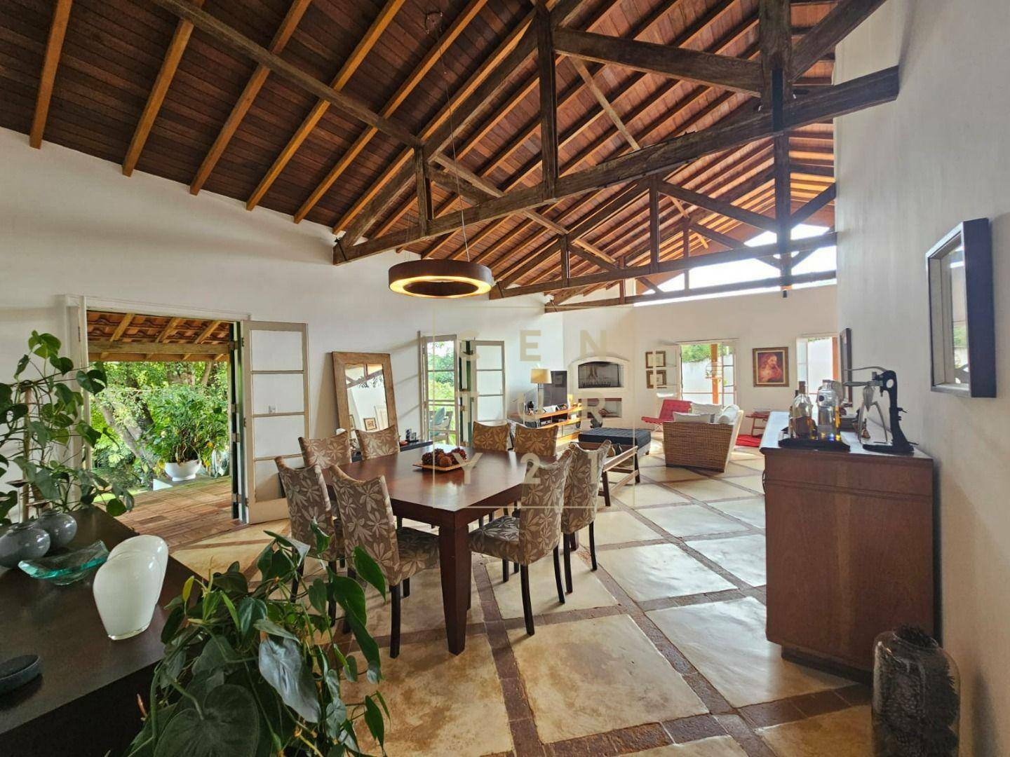 Casa de Condomínio à venda com 6 quartos, 600m² - Foto 1