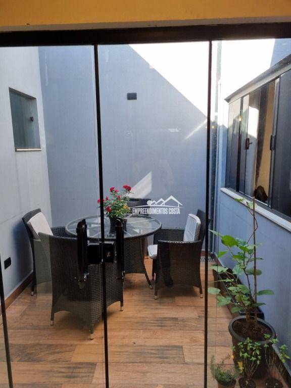 Casa à venda com 3 quartos, 114m² - Foto 10