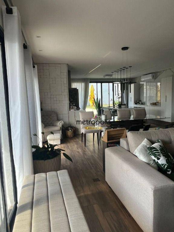 Casa de Condomínio à venda com 4 quartos, 250m² - Foto 2