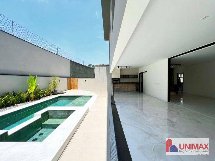 Casa de Condomínio à venda com 5 quartos, 405m² - Foto 2