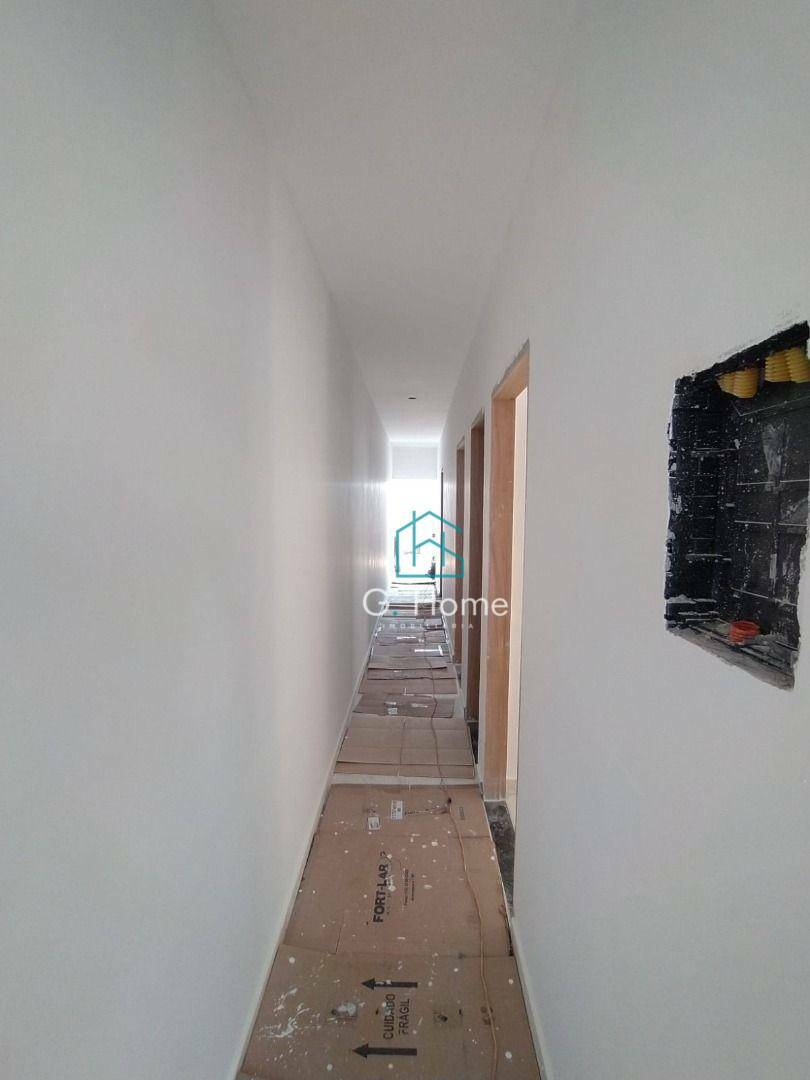 Casa à venda com 3 quartos, 80m² - Foto 14