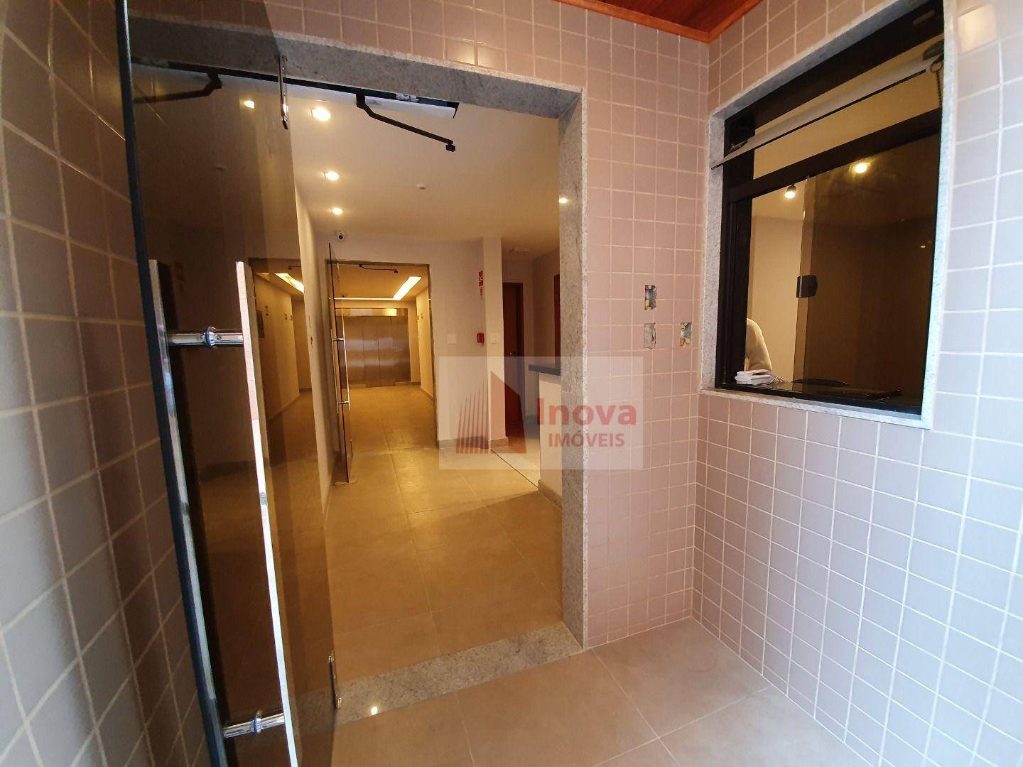 Cobertura à venda com 4 quartos, 250m² - Foto 37