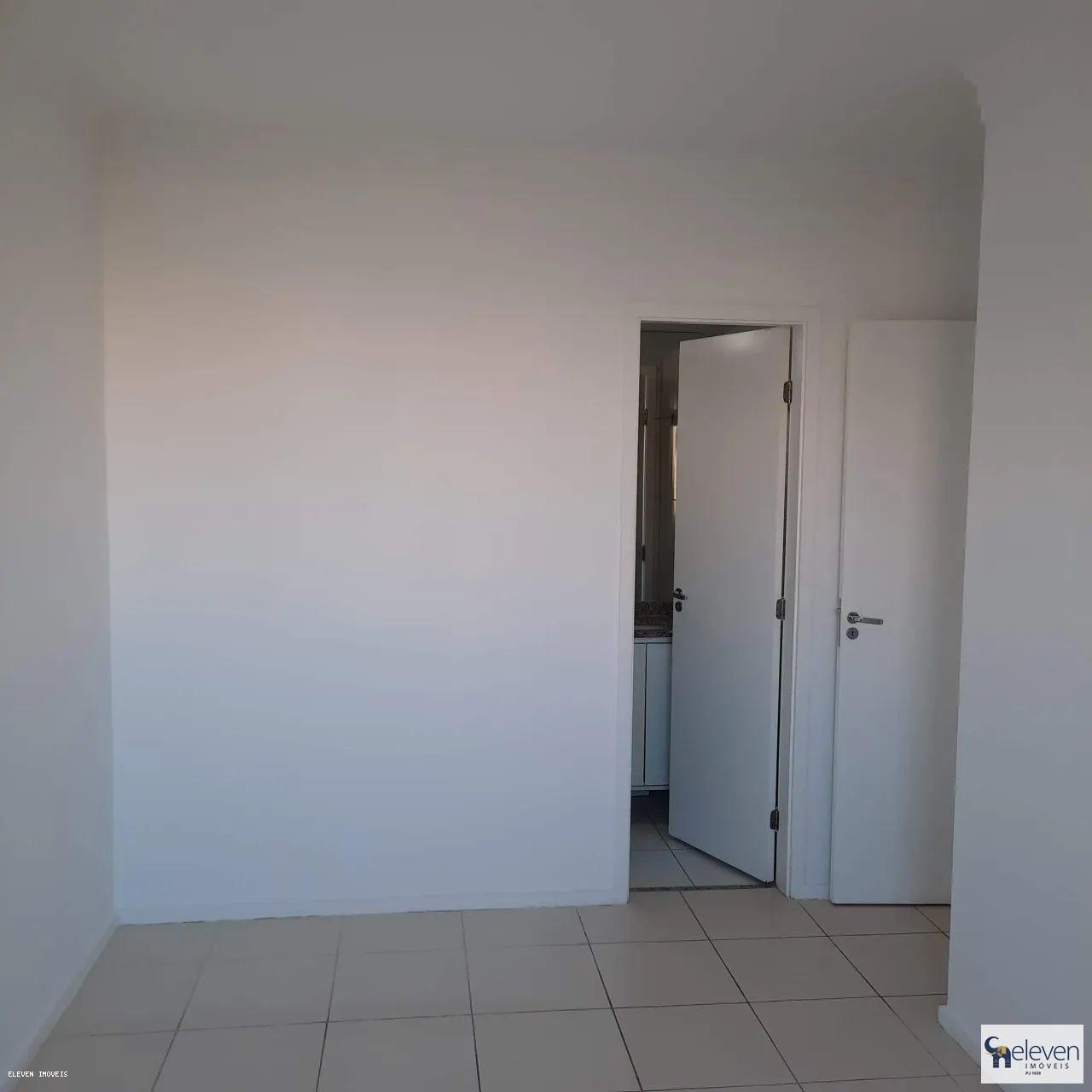 Apartamento à venda com 2 quartos, 60m² - Foto 14