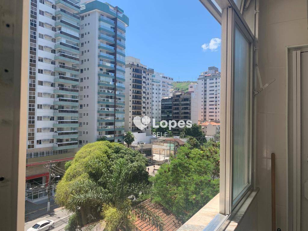 Apartamento à venda com 2 quartos, 65m² - Foto 1