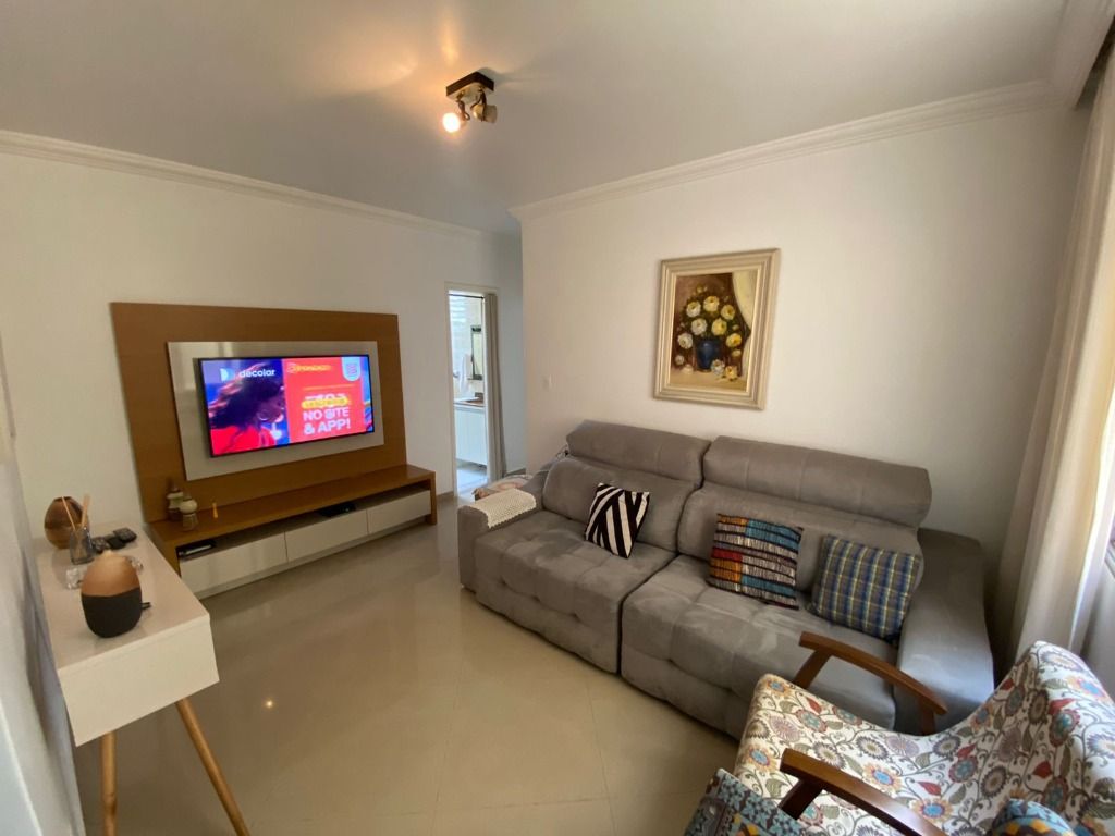 Apartamento à venda com 2 quartos, 70m² - Foto 1