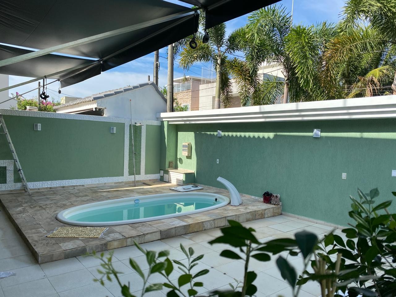 Casa de Condomínio à venda com 3 quartos, 360m² - Foto 3
