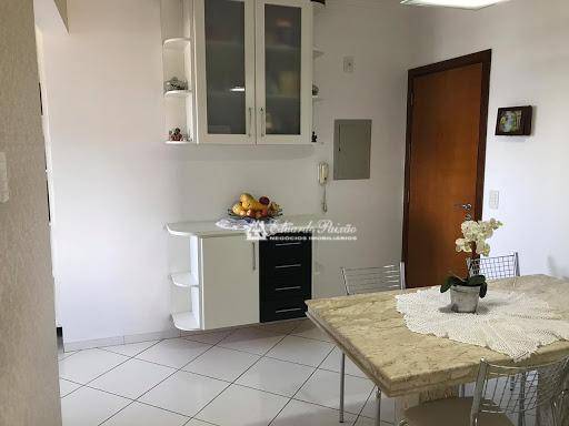 Apartamento à venda com 3 quartos, 154m² - Foto 11