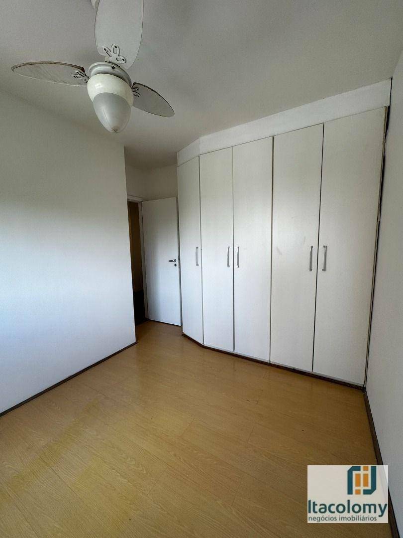 Apartamento para alugar com 3 quartos, 94m² - Foto 15