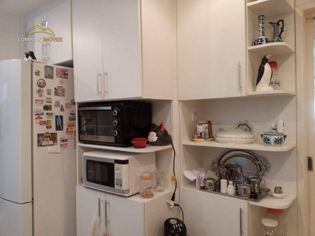 Apartamento à venda com 2 quartos, 85m² - Foto 22